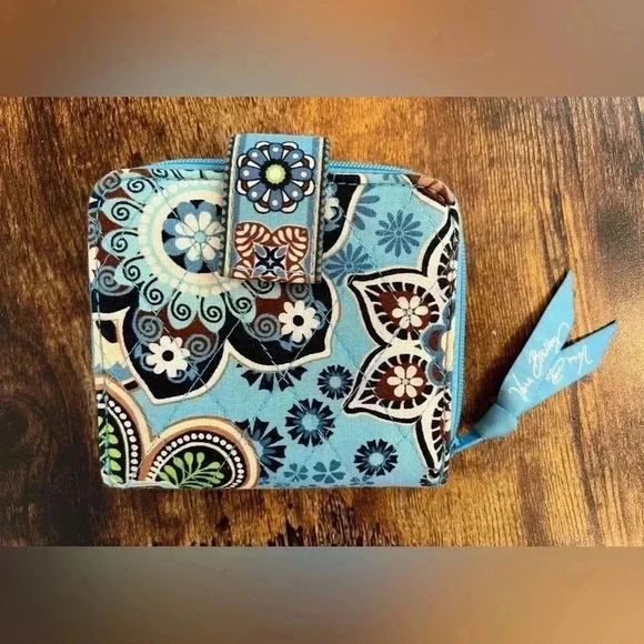 Vera Bradley | ladies bifold wallet - Picture 2 of 11